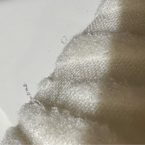 Theory V Neck Pullover Sweater Plush Zebra Ivory Size Small - Picture 8 of 8